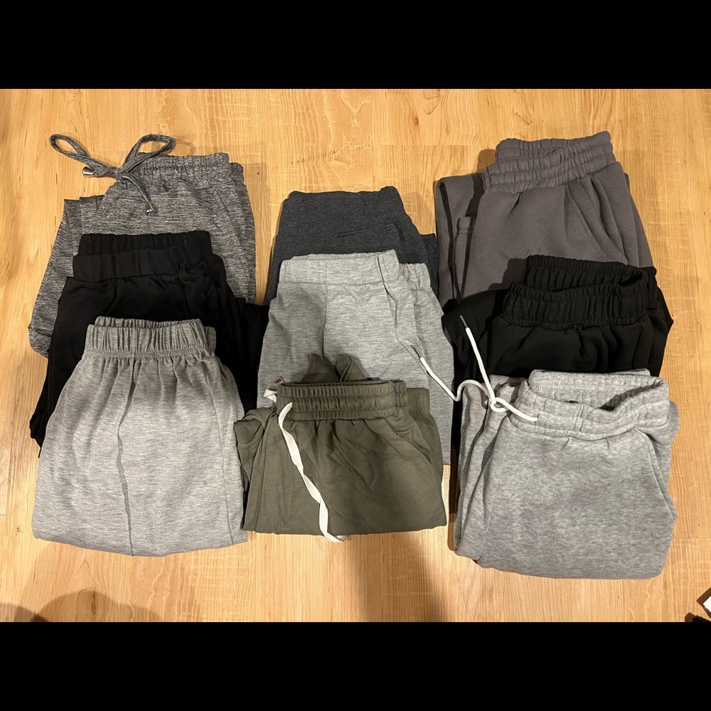 Bundle of 9 pairs of sweatpants